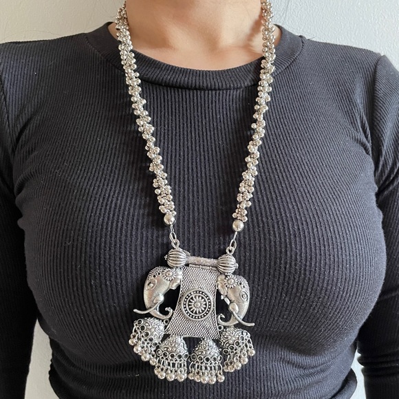 Long Elephant Necklace - Picture 3 of 10